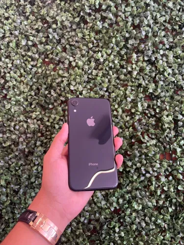 iPhone XR Preto - 64GB