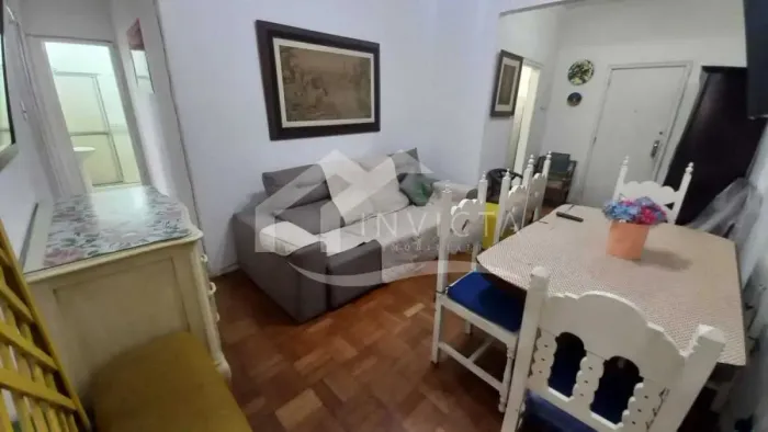 EXCELENTE DOIS QUARTOS COM DEPENDÊNCIA, NO POSTO 5 DE COPACABANA!!!