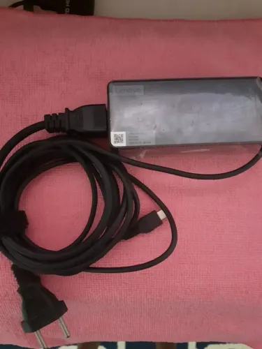 Carregador original Lenovo para Notebook Max 65w.