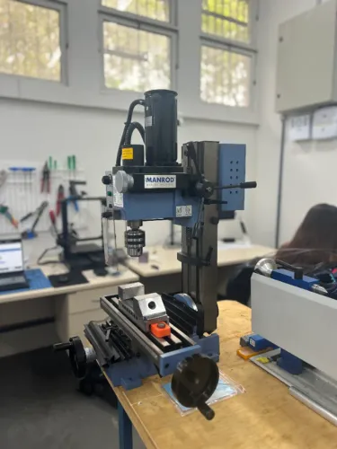 Mini Furadeira e Fresadora MR-220 MANROD