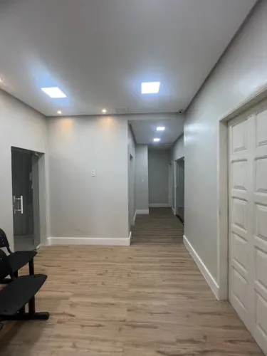 Escritório com excelente localização climatizado