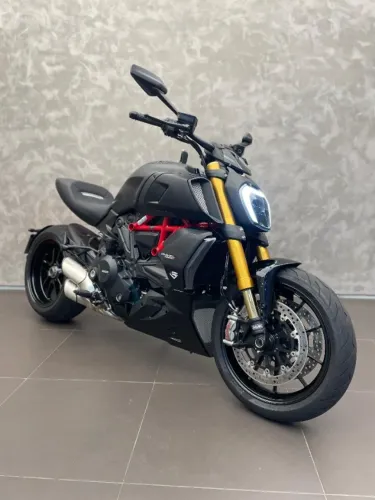 DIAVEL 2023 - BAIXO KM - ACEITO SUA MOTO