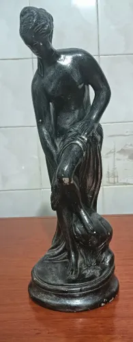 ESTÁTUA GESSO MULHER 39x14x13cm *ANOS 60* Pintura Artesanal e original Vintage