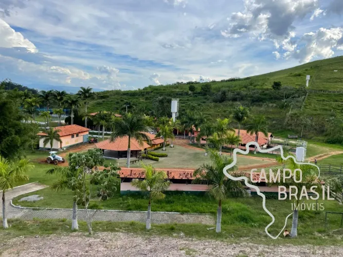 FAZENDA DE 87 ALQUEIRES PARA CRIAÇÃO DE GADO PURO DE ORIGEM, ESTRUTURA COMPLETA E FÁCIL AC