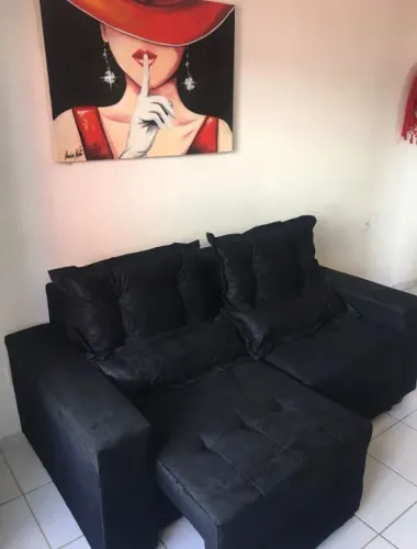 Sofá retrátil preto 