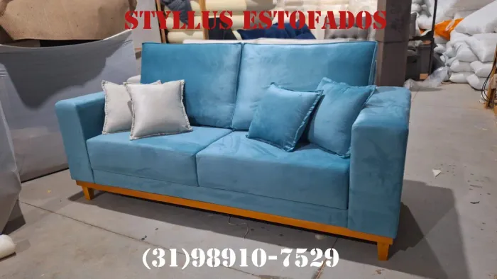 Sofá 3 lugares azul estofado living 