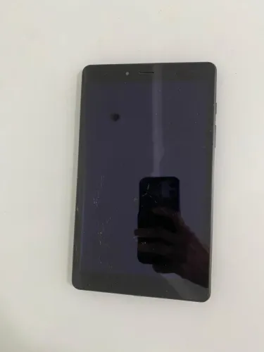 2 Tablet Samsung e 1 tablet Motorola 