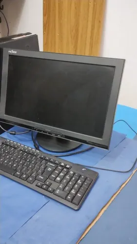 COMPUTADOR PC POSITIVO CORE I3 3.00GHZ & Monitor 17.0" Polegadas LCD 