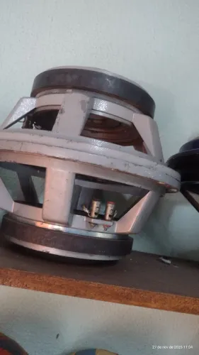 Vendo 2 carcaça de alto falante oversound 