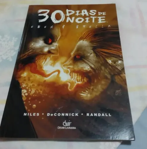 Hq 30 Dias de Noite - Eben & Stella - Ed Devir - Capa Dura