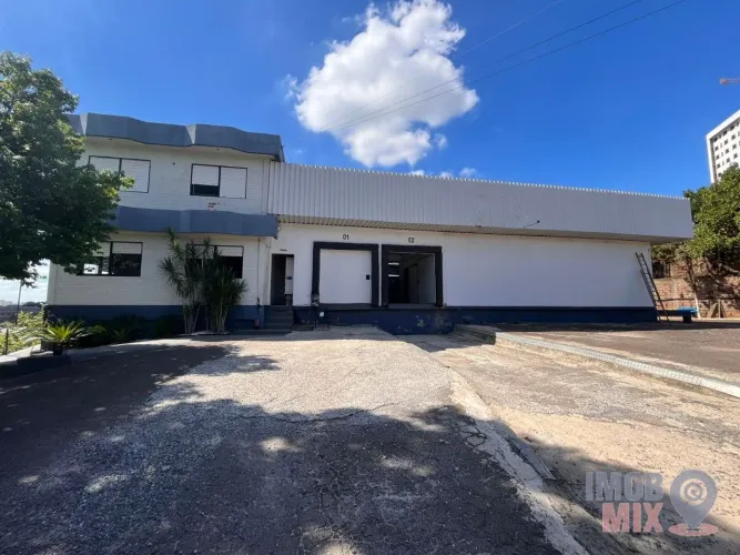 ALUGA-SE DEPÓSITO DE 790 M² COM DOCAS E CAMARA FRIGORIFICAS NO BAIRRO JARDIM ITU .