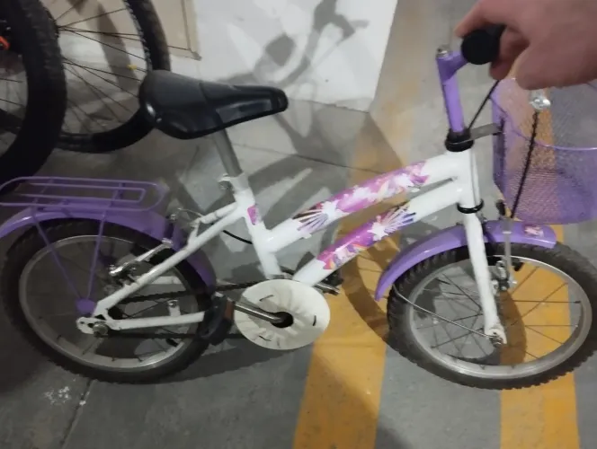 Bicicleta aro 16 feminina unicórnio ?