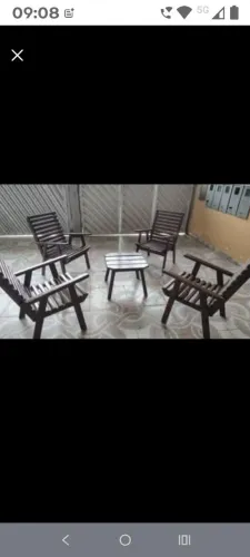 VENDO ESSE JOGO DE MESA ( MADEIRA )