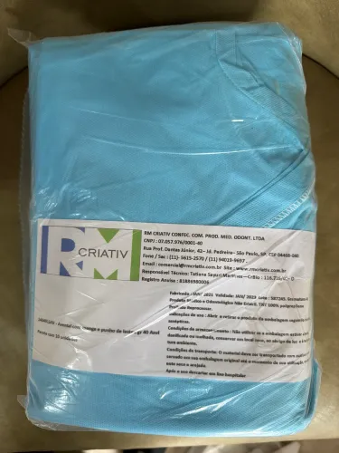 Avental com manga e punho de lastex gr 40 azul pacote com 10 unidades