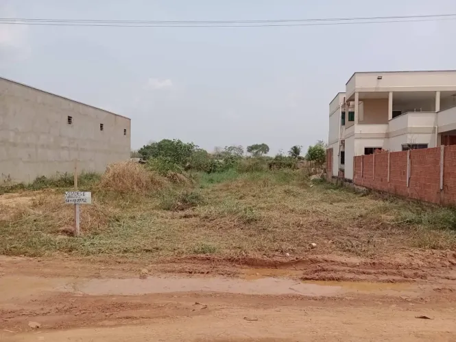 Vendo terreno defronte avenida Amadeo Barbosa 