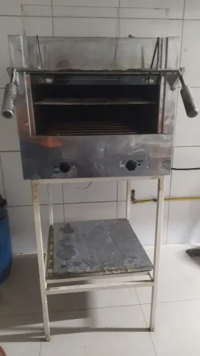 Vendo forno elétrico funcionando perfeitamente suporta 4 bandeja de pizza