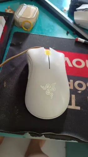 Razer Deathadder essential usado