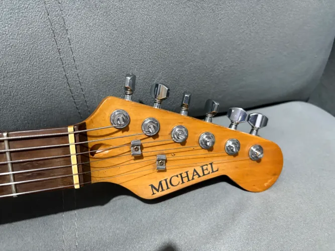 Guitarra Michael 90s (leia anúncio)