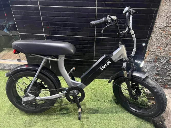 Bike Elétrica Da Lêv Cruiser