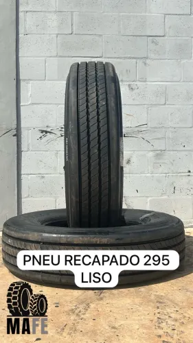 Pneu recapado 295/80R22.5 Liso