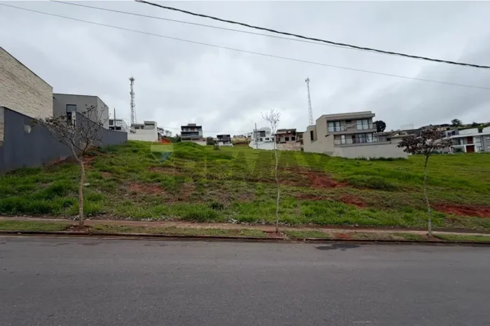 OPORTUNIDADE - ESTRELA ALTA COM VISTA PARA ÁREA DE PRESERVAÇÃO