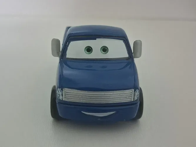 Miniatura Disney Pixar Cars - Hank Hallsum (Exclusivo de Pack) Escala 1:55