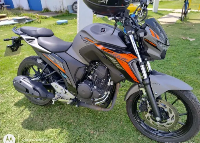 Fazer 250
