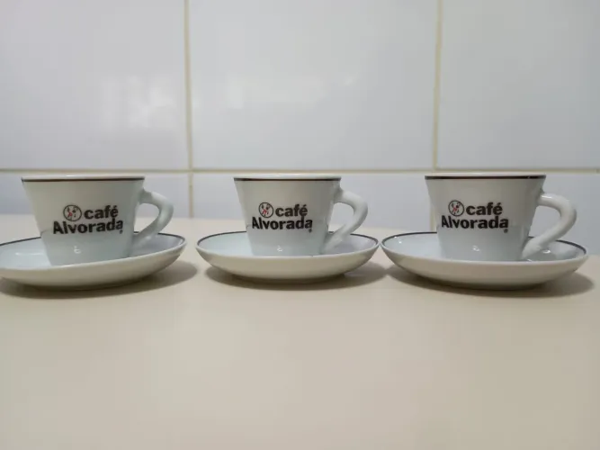 Xícaras de café com logo - peças únicas