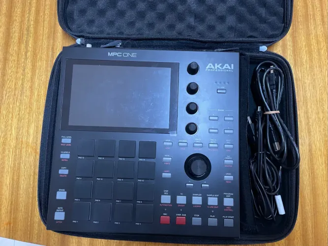 Mpc Akai One