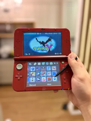 Nintendo New 3ds Xl + muitos jogos como Pokémon Mario Zelda + carregador original e caneta
