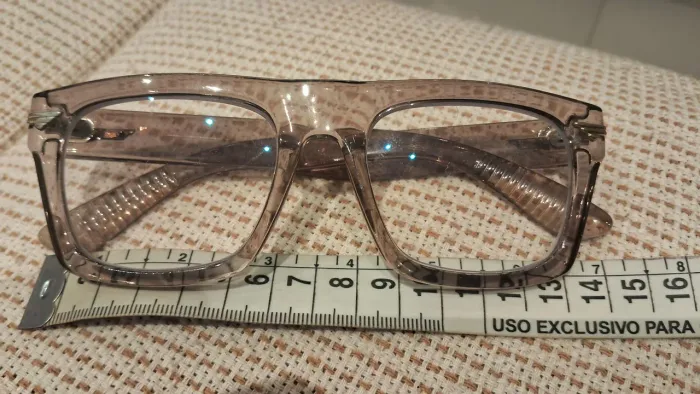 Armação óculos masculina/ perfeito estado