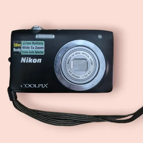 Nikon coolpix s2600 14mp Preta