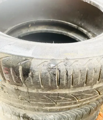 Pneu 16