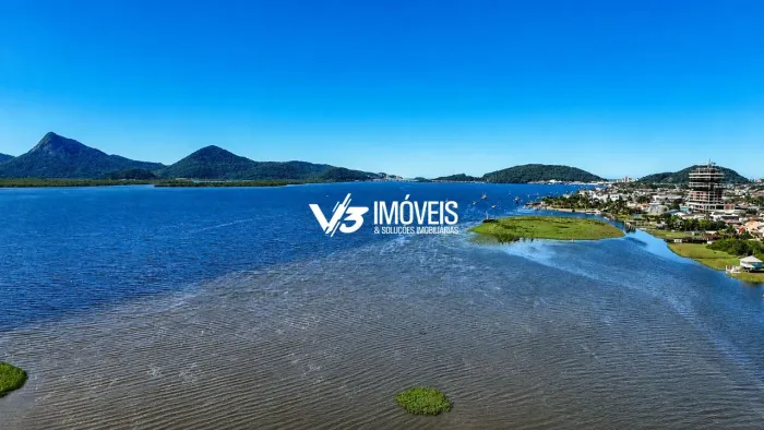 Terreno à venda, 2152 m² por R$ 6.187.432,67 - Piçarras - Guaratuba/PR