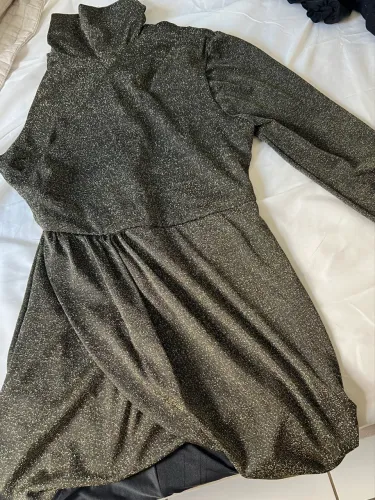 Vestido de festa com empina bumbum 