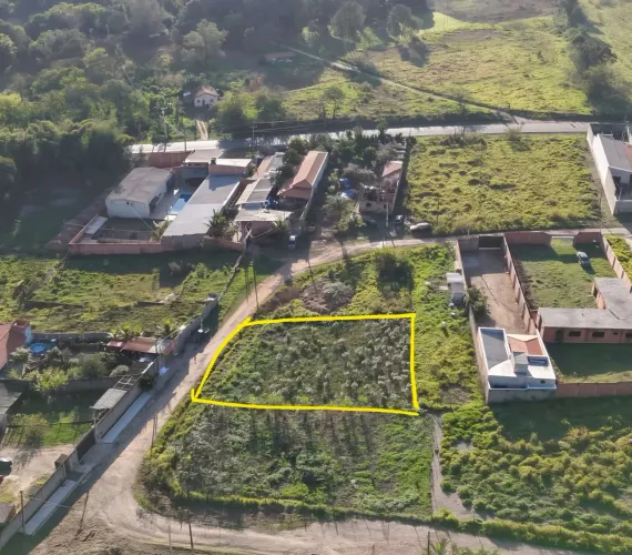 Terreno Chácara 863m² | A 60m do Asfalto | Pau Queimado | Excelente Localização