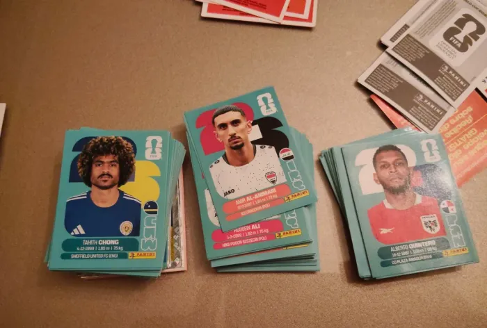 200 figurinhas da copa 26 por apenas R$100.