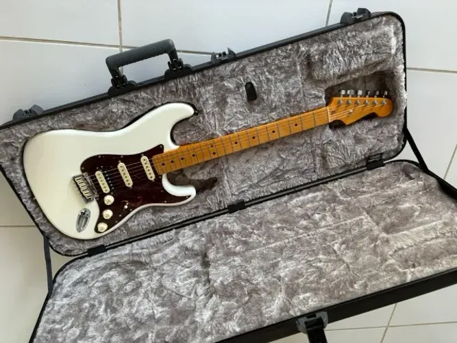 Fender American Deluxe Ultra Stratocaster