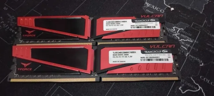 Vendo 2 Pente de Memórias rams