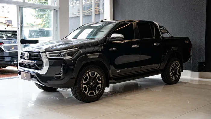 Toyota Hilux CD SRX 4X4 2.8 TDI 16V Diesel Aut. 2022