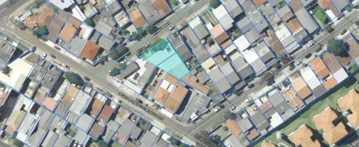 Terreno com 337m² no Sítio Cercado - Curitiba/PR