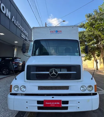 MERCEDES-BENZ 1318 2009