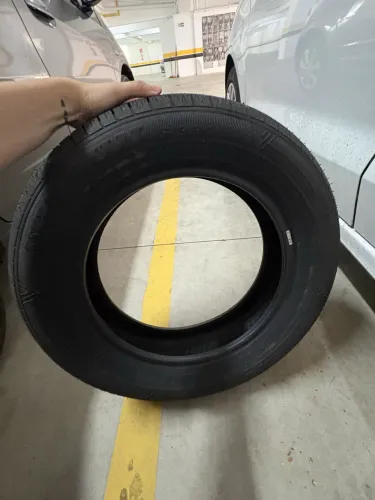 Pneu importado WINRUN. Novo. Aro 15