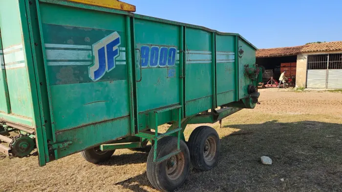 Vendo vagão forrageiro JF 9000 S2