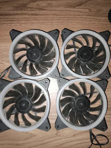 4 x Fan Shark Blades RGB 120mm - Sharkoon