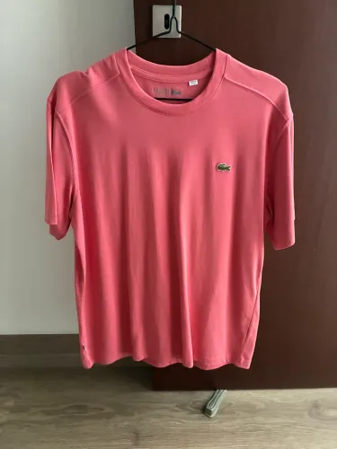 Camiseta Lacoste salmão, perfeito estado, número M
