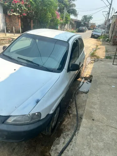 Chevrolet Celta 1.0/super/n.piq.1.0 MPFI VHC 8V 3P 2001
