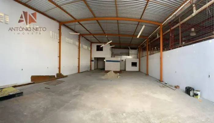 Galpão à venda, 440 m² por R$ 1.100.000,00 - Messejana - Fortaleza/CE