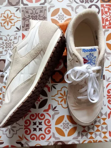 Tênis feminino