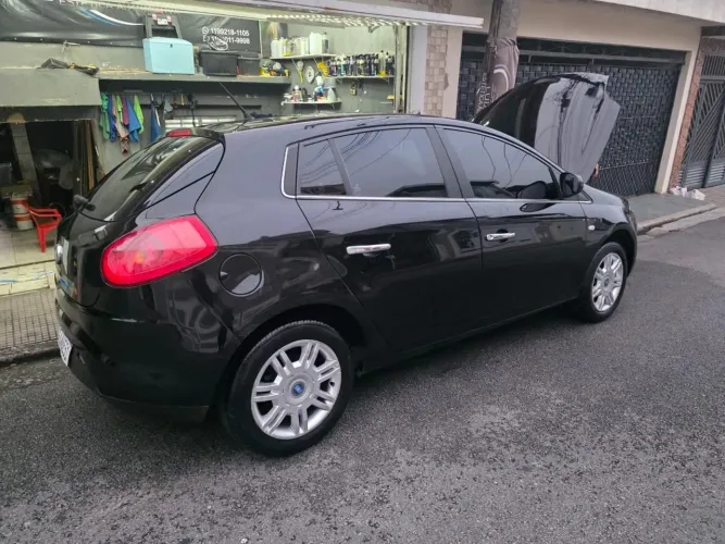 Fiat Bravo Essence 1.8 Flex 16V 5P 2013